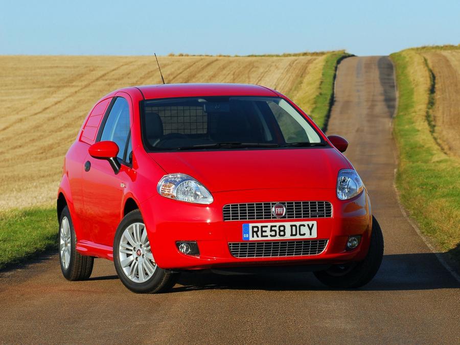  Fiat Grande Punto Van 2007 года  (UK) (фото 4 из 9)